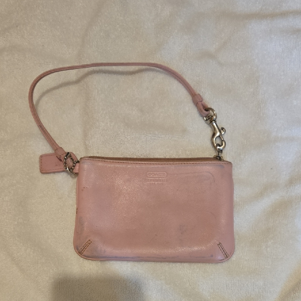 Coach Vintage Blush Leather Wristlet